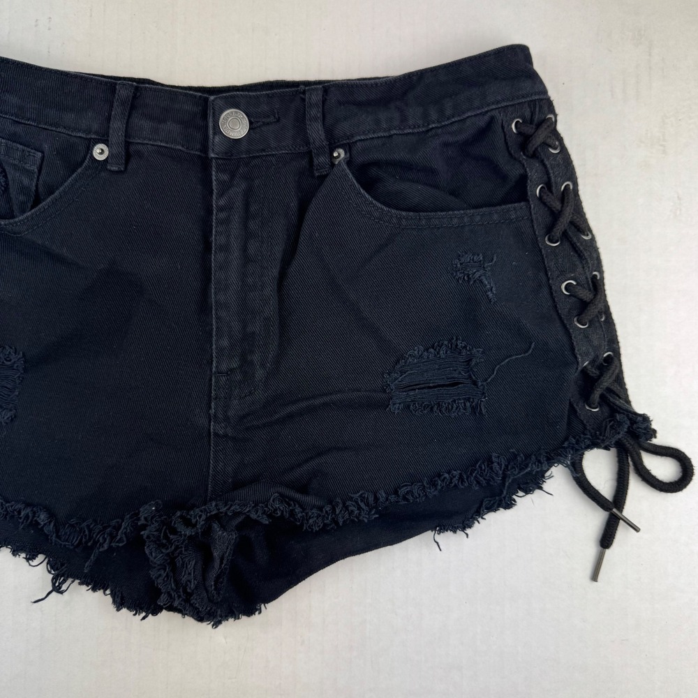 Forever 21 Premium Denim Black Lace Up Side Distressed Jean Shorts Womens 28 - Picture 2 of 10